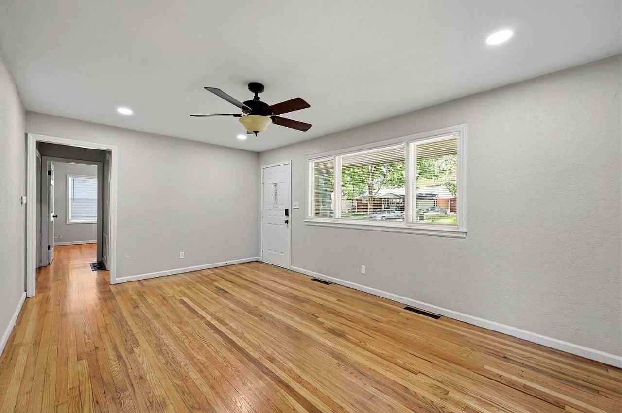 7317 Elm Ave - Photo 6 of 18
