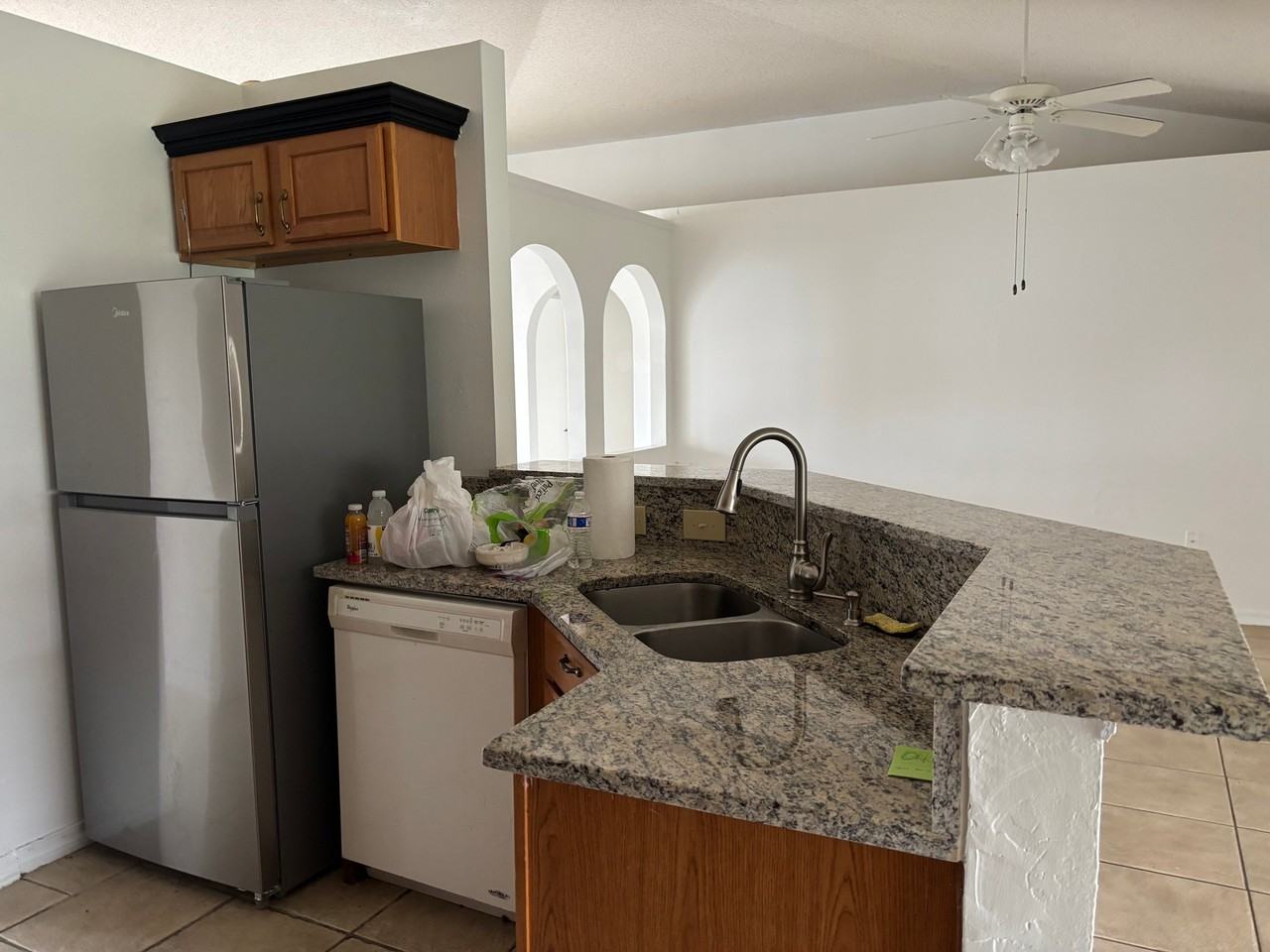 305 Cocoa Ct - Photo 2 of 14