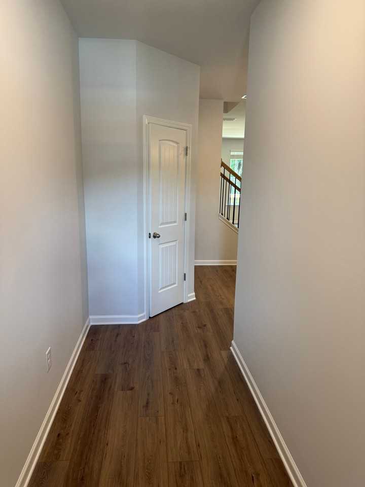 214 Abbott Crossing Cir - Photo 2 of 20