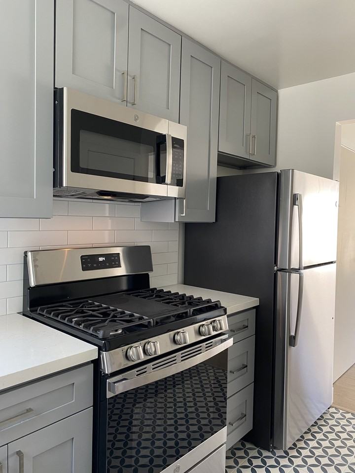 1331 W Adams Blvd #1331 - Photo 4 of 10