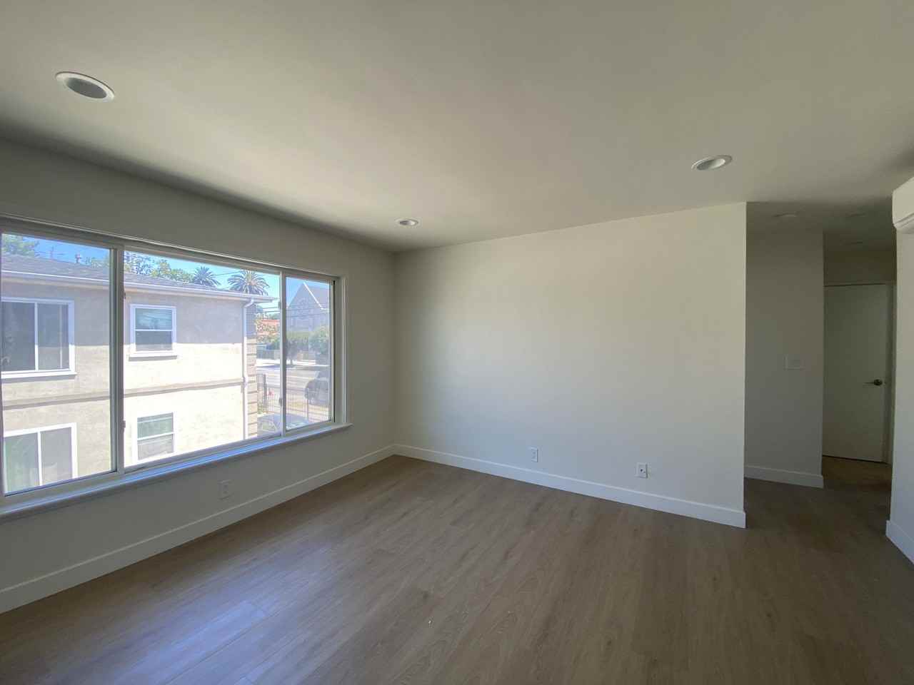 1331 W Adams Blvd #1331 - Photo 6 of 10