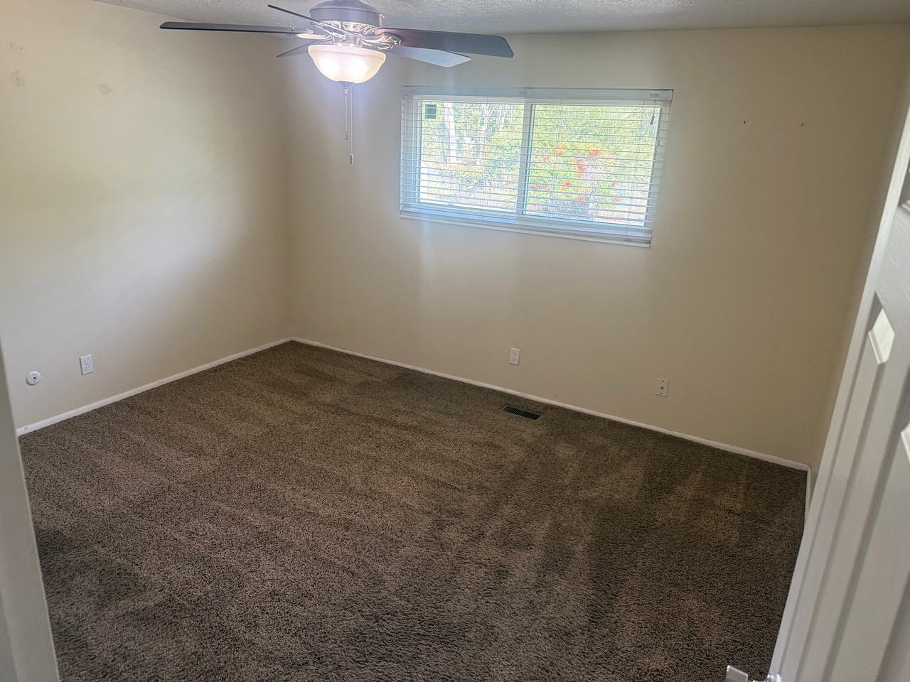 5936 Sw #1 - Photo 2 of 11