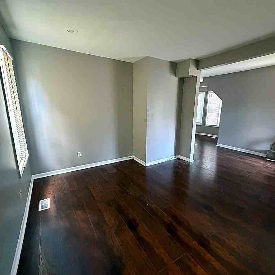 3421 E 24th St - Photo 3 of 10