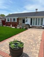 featured image of 7962 S Kilbourn Ave