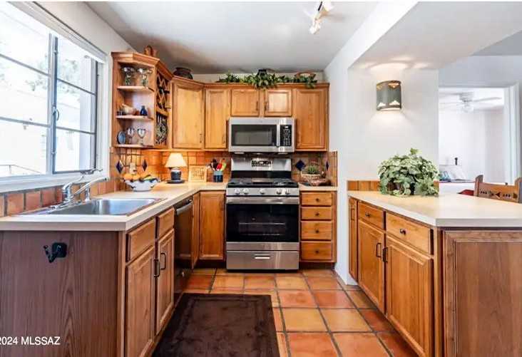 402 S Paseo Pena #C - Photo 6 of 11