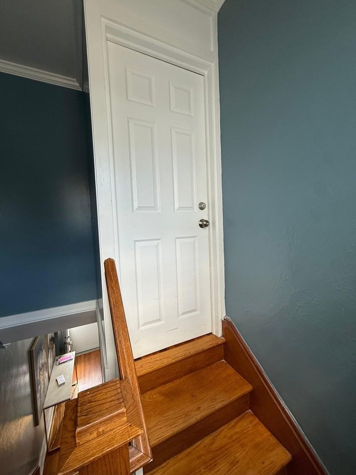 290 Roberts Ave #2 - Photo 4 of 20