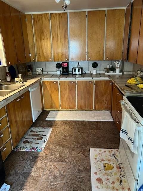 923 Grant St - Photo 4 of 7
