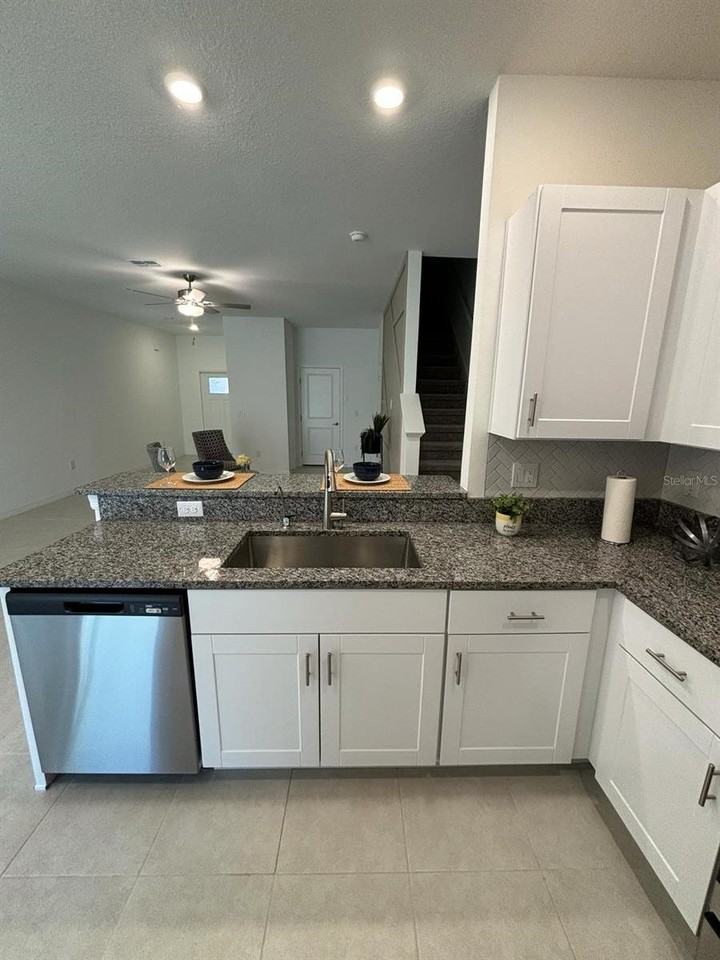10356 Honey Hammock Way - Photo 6 of 13