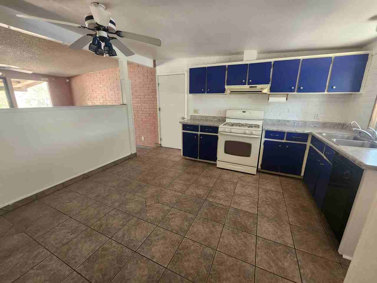 7025 E 39th Pl - Photo 4 of 13