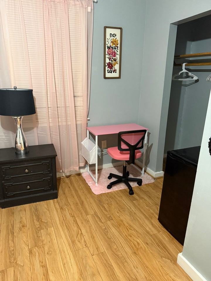 792 Parsons St Sw #7 - Photo 5 of 16