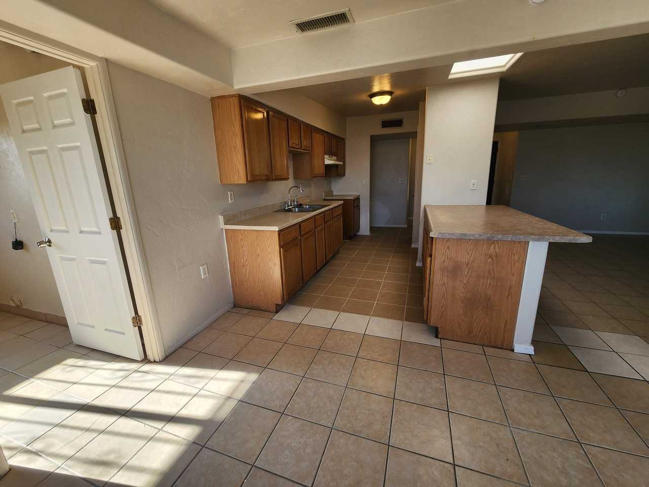 6841 E Stella Rd - Photo 6 of 15