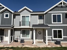 featured image of 652 N Canvasback Dr