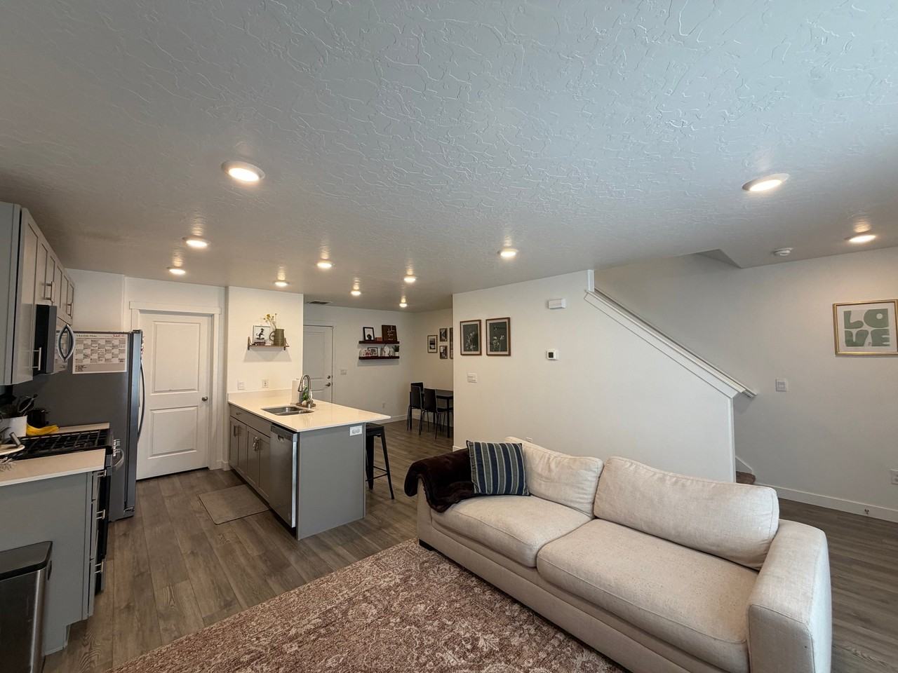 652 N Canvasback Dr - Photo 2 of 14