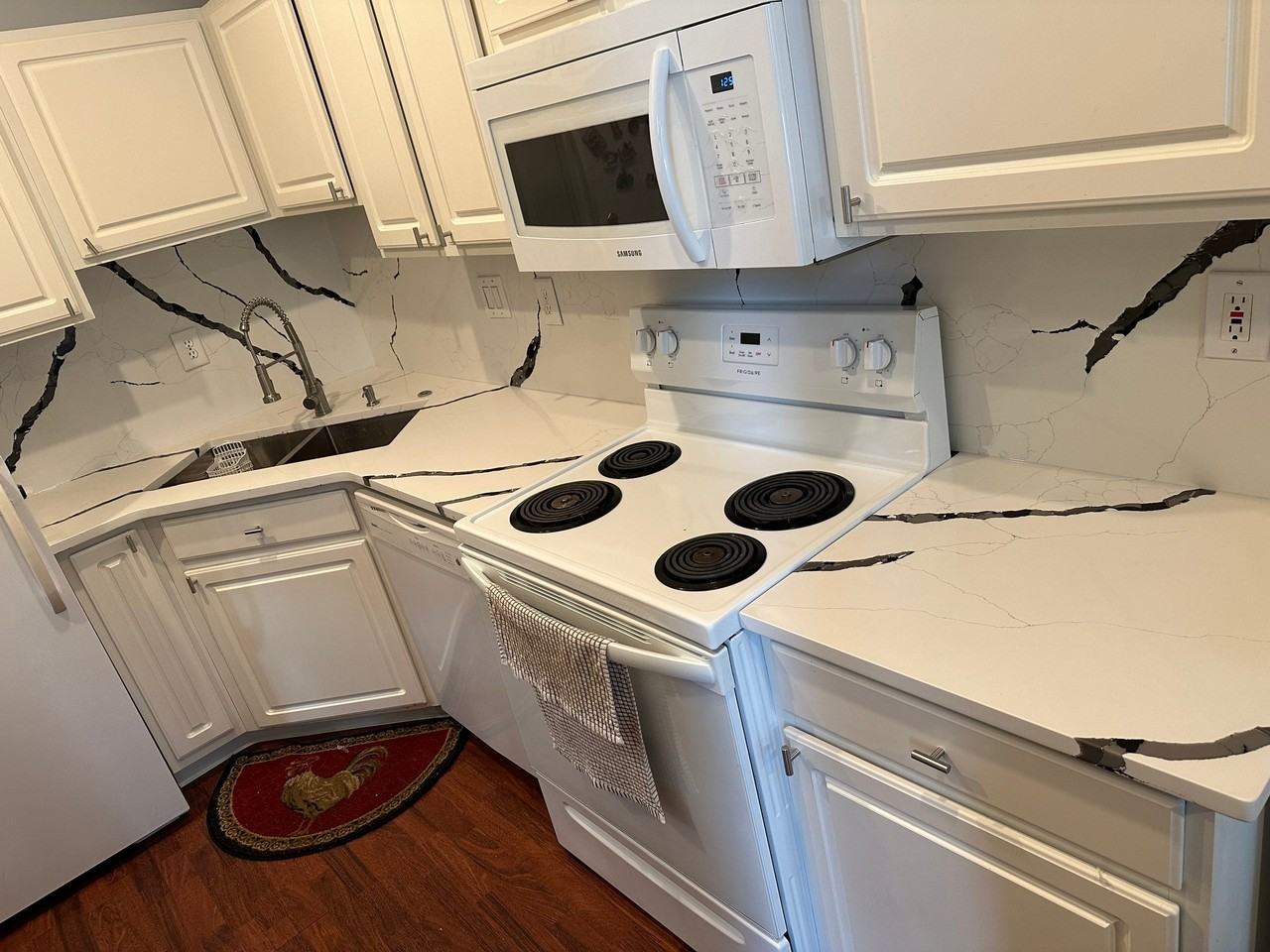 2573 Rustling Oak Blvd - Photo 2 of 9