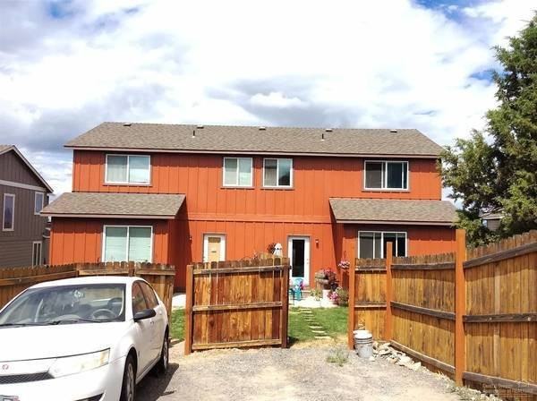 4120 Sw Reindeer Ave - Photo 2 of 11