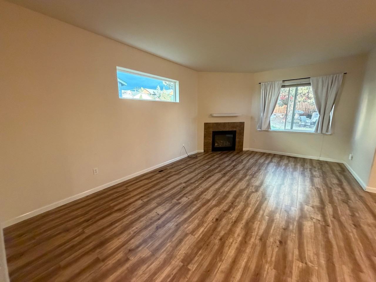 4120 Sw Reindeer Ave - Photo 7 of 11