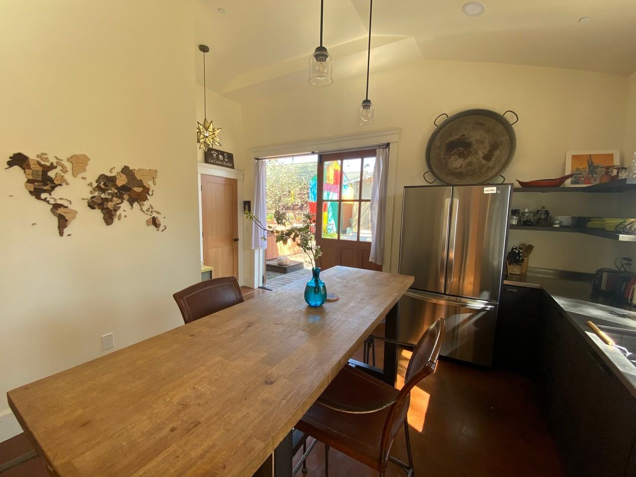 645 Wright St - Photo 4 of 18