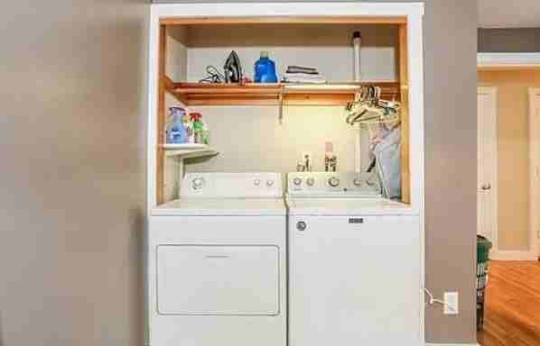578 Court St - Photo 7 of 12