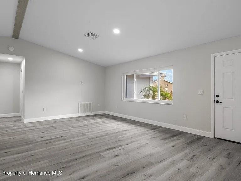 5374 Baffin Cir - Photo 3 of 16