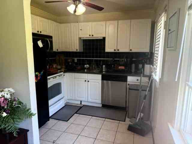 4 Laird Dr - Photo 3 of 12