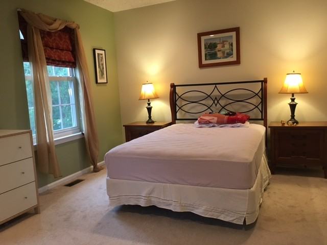 102 Shrewsbury Ct #102 - Photo 5 of 12