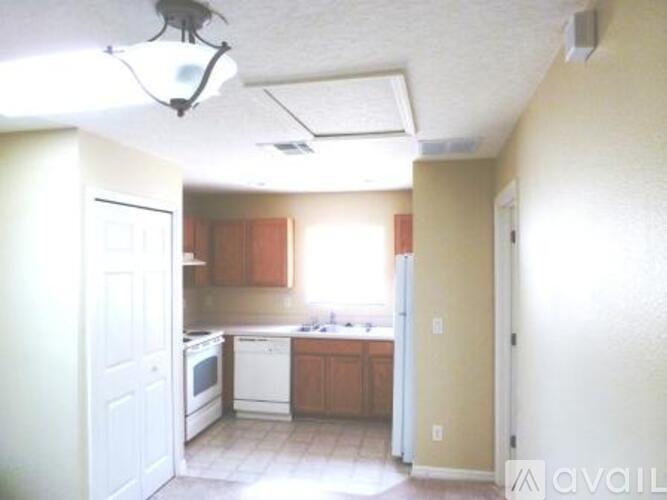 14767 Clarkson Dr - Photo 4 of 24