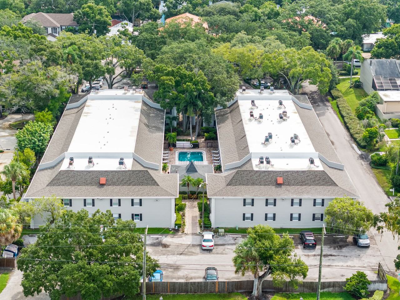 5221 Bayshore Blvd #27 - Photo 3 of 16