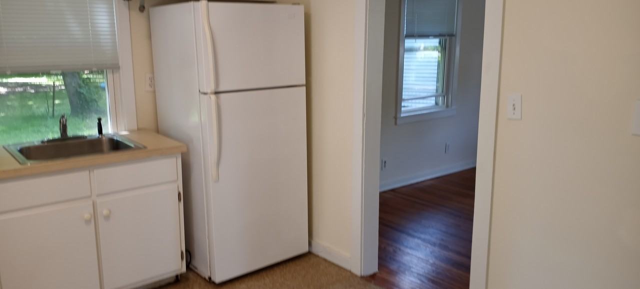 273 Pearl Harbor Street - Photo 7 of 23