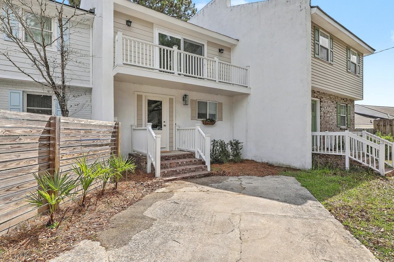 958 Myrtle Ct - Photo 2 of 40
