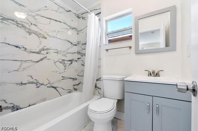 411 S E St - Photo 5 of 11