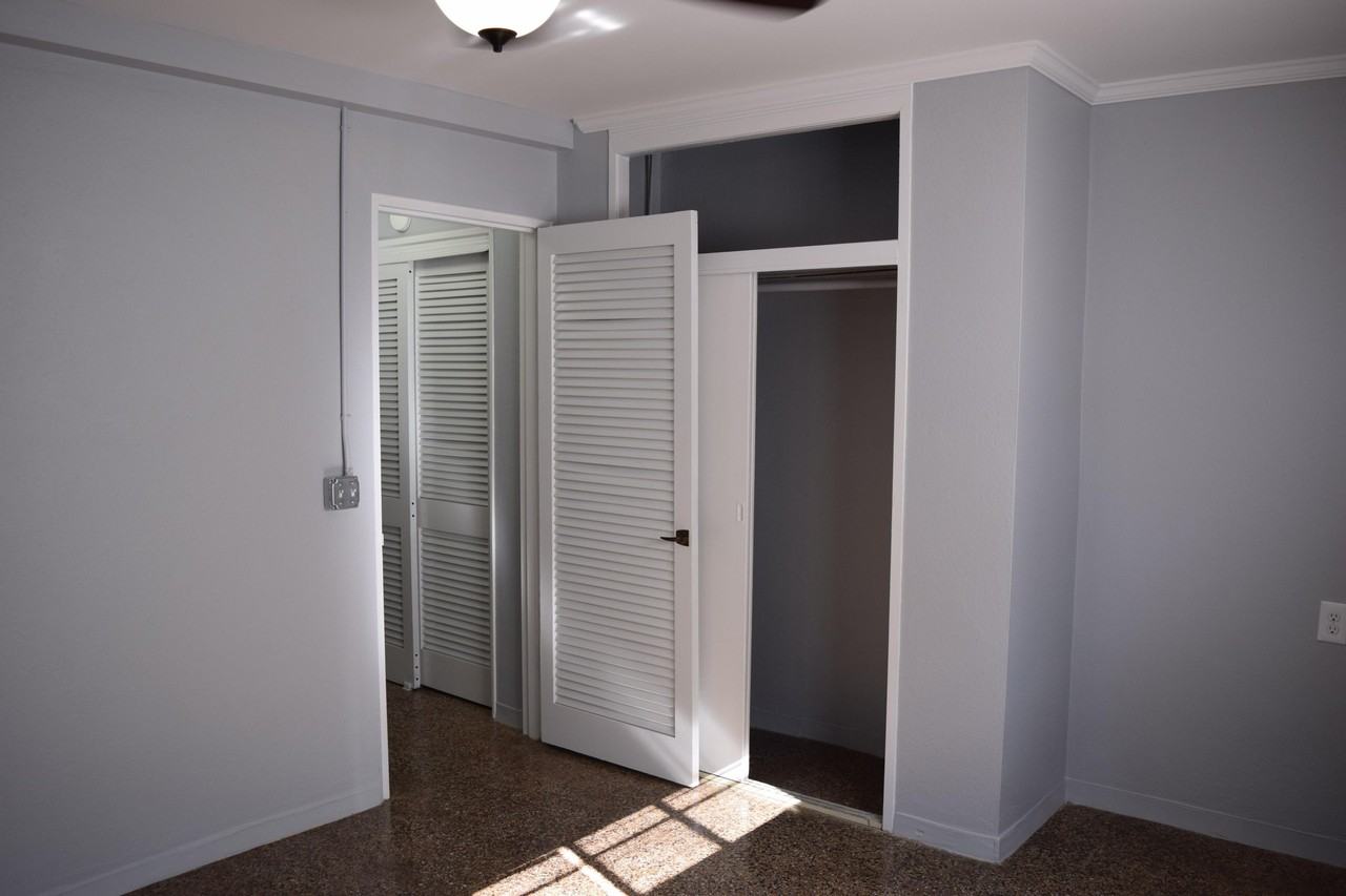 165 N May St #5 - Photo 6 of 7