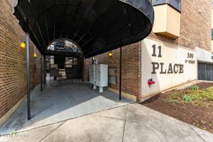 featured image of 509 11th St #3003