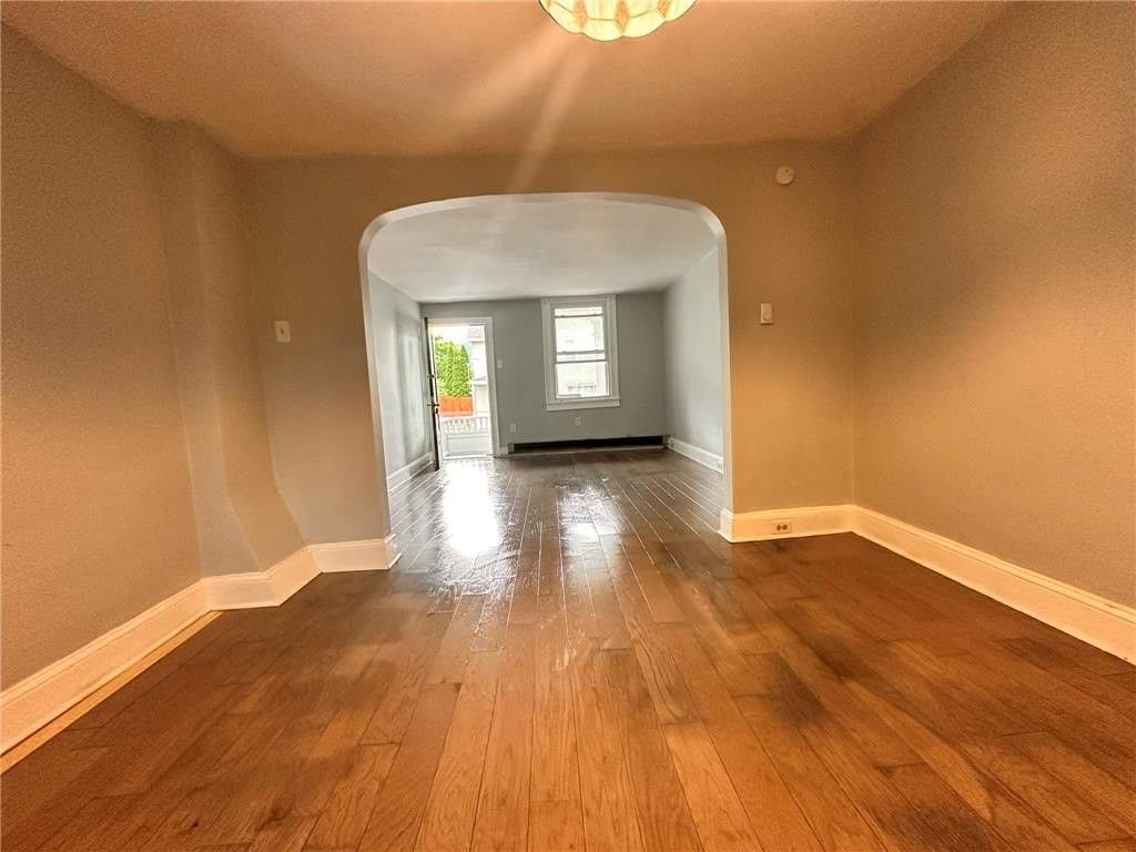 305 E Union St #305 - Photo 2 of 17