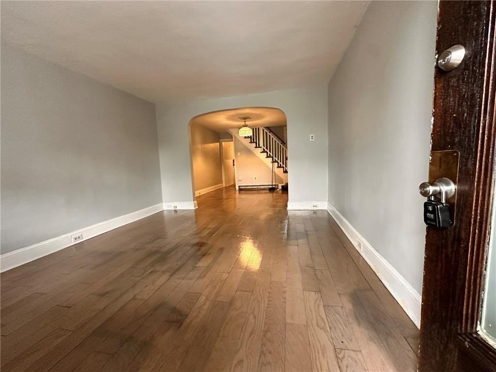 305 E Union St #305 - Photo 4 of 17