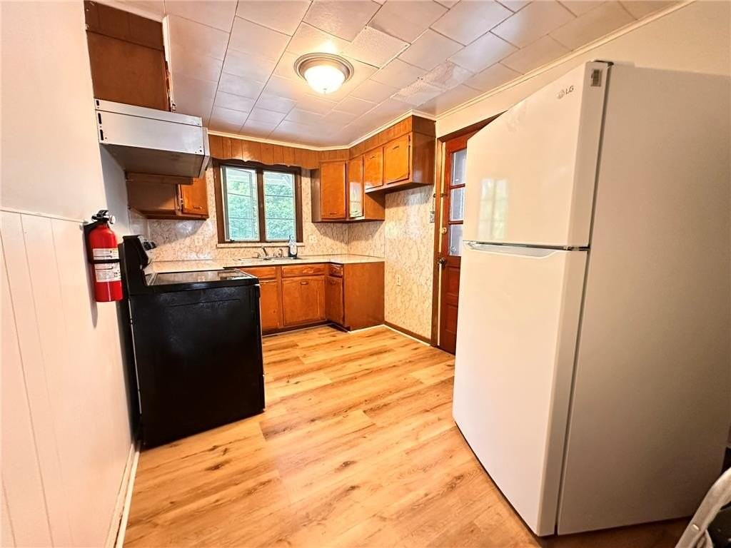 305 E Union St #305 - Photo 6 of 17