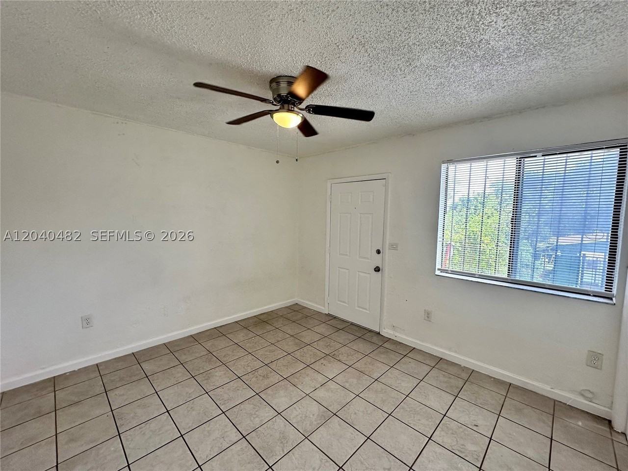 2987 Nw 46th St #5 - Photo 5 of 11