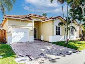 21475 Sw 90th Pl - Photo 1 of 1