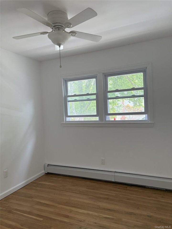 50 Pine St - Photo 3 of 24