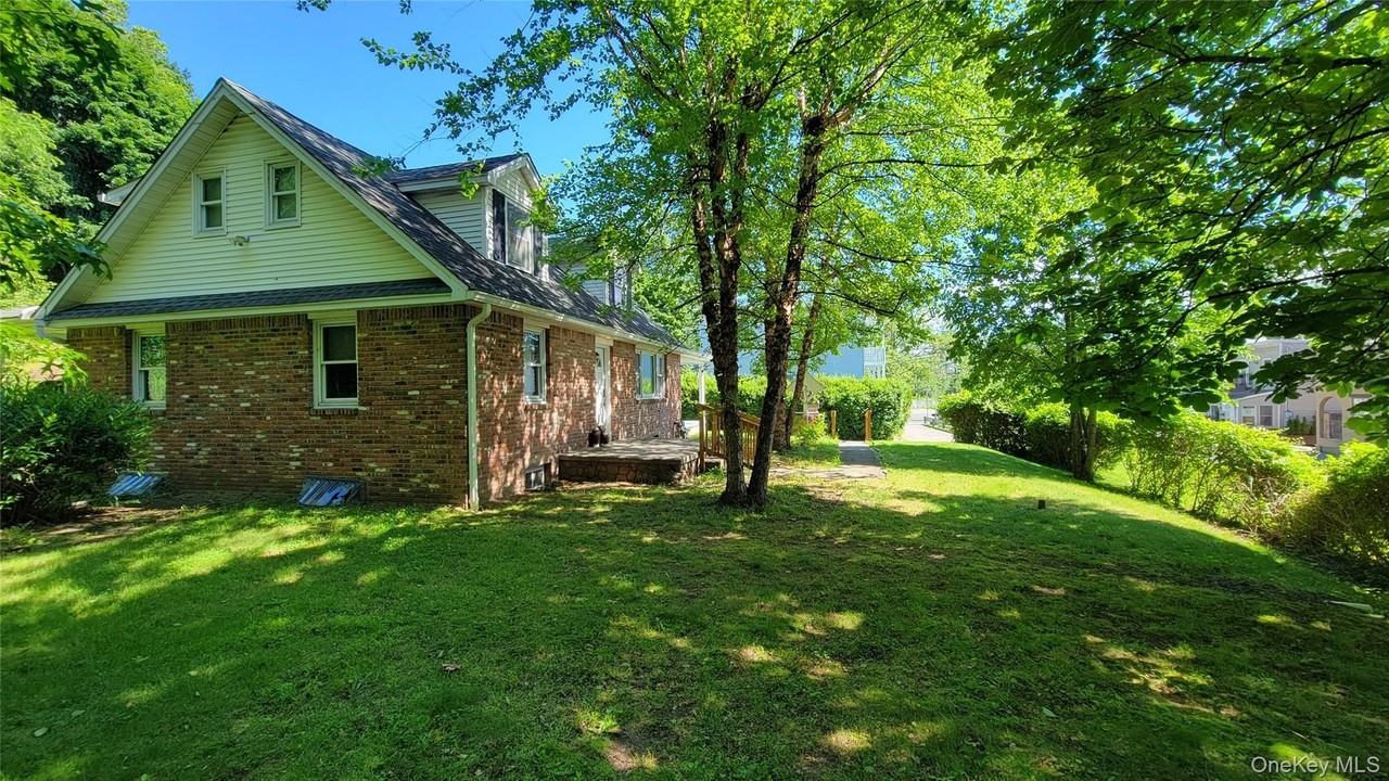 430 Piermont Ave #1 - Photo 3 of 24