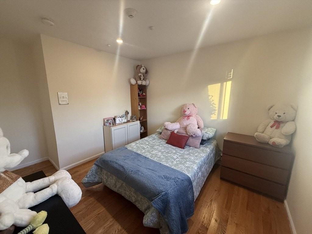 8 Cotting Ave #32 - Photo 2 of 4