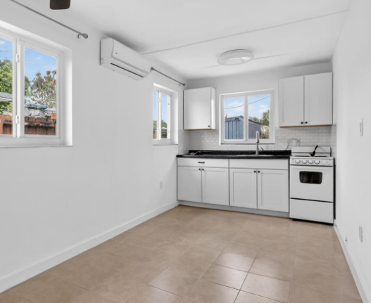 17001 Nw 53rd Ct - Photo 6 of 8