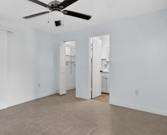 17001 Nw 53rd Ct - Photo 7 of 8
