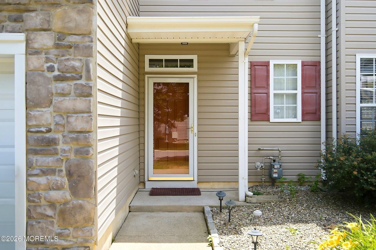 5 Manhattan Dr #63 - Photo 2 of 24