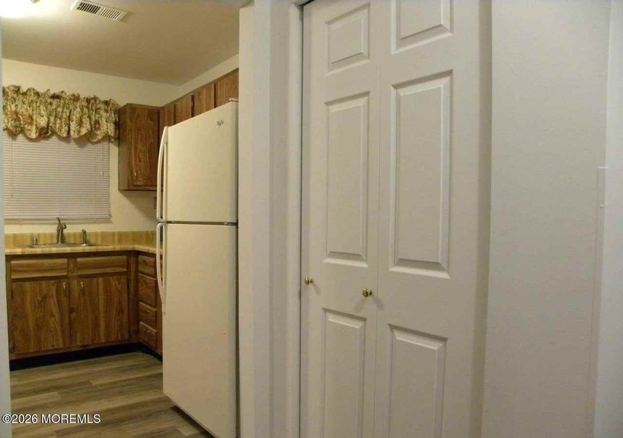 10 Whitecap Way - Photo 3 of 22