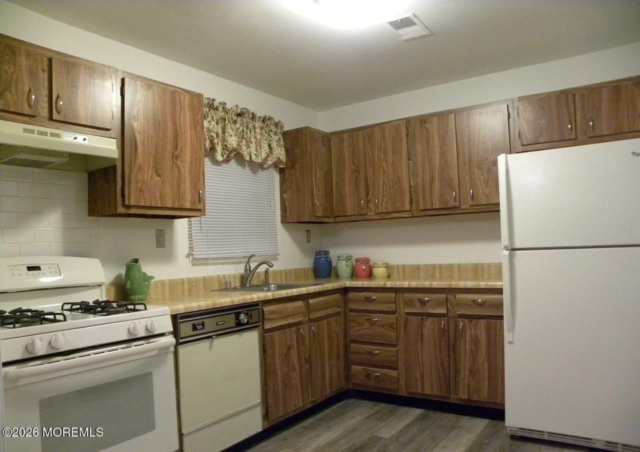 10 Whitecap Way - Photo 6 of 22
