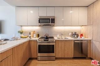 11750 Wilshire Blvd #2305 - Photo 3 of 8