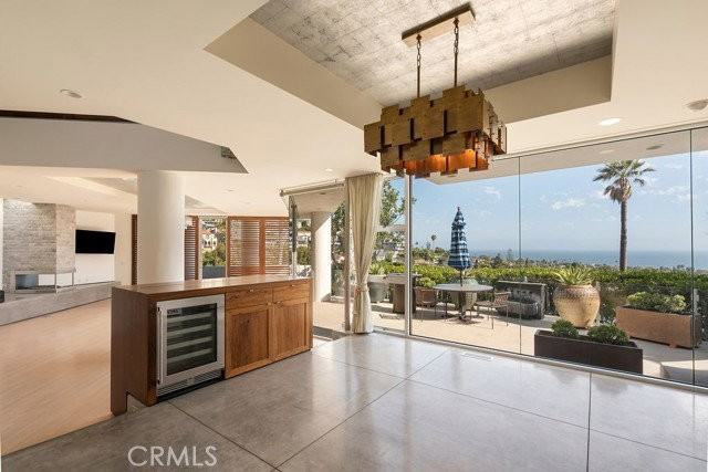920 Skyline Dr - Photo 4 of 8