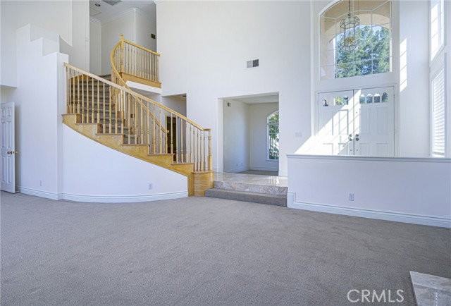 22631 Pineridge - Photo 6 of 8