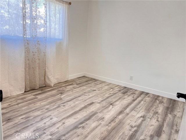 6141 Dalecrest Ave - Photo 3 of 8