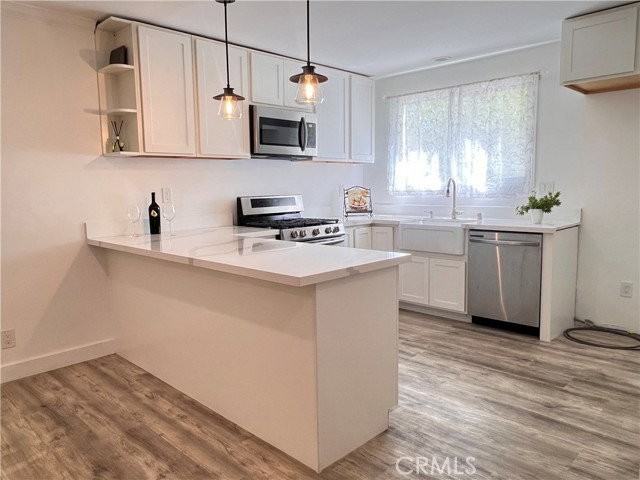 6141 Dalecrest Ave - Photo 6 of 8